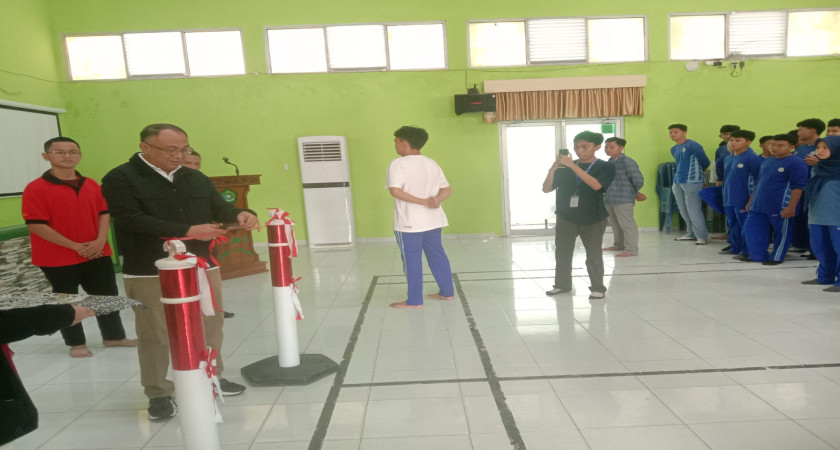 Dari Perang Naga Hingga Adu Suara Meriahkan Kemerdekaan MAN 2 Bandar Lampung