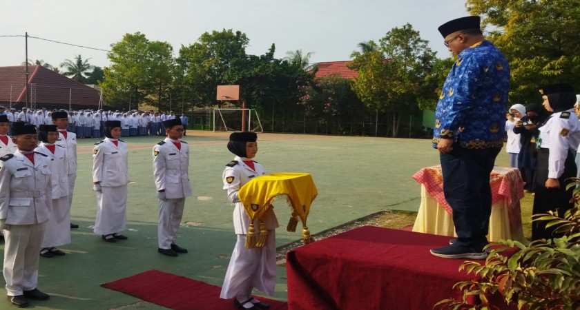 MAN 2 Bandar Lampung Gelar Upacara Peringatan HUT RI Ke-79