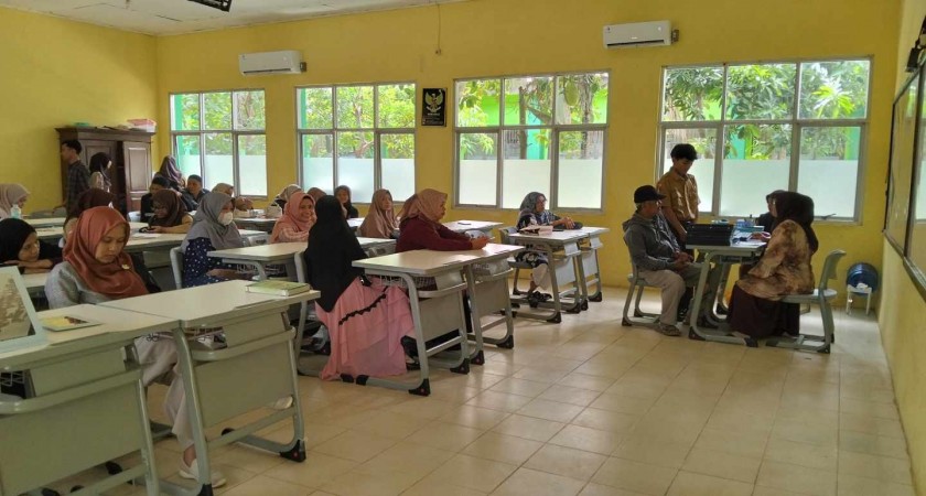 MAN 2 Bandar Lampung Laksanakan Pembagian Rapor