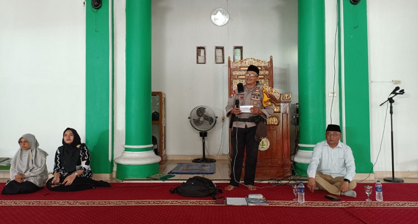 Bhabinkamtibmas Beri Sosialisasi di MAN 2 Bandar Lampung