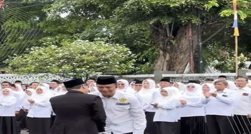 Momen Istimewa HAB ke-80: Staf MAN 2 Bandar Lampung Raih Apresiasi Kepala Kanwil